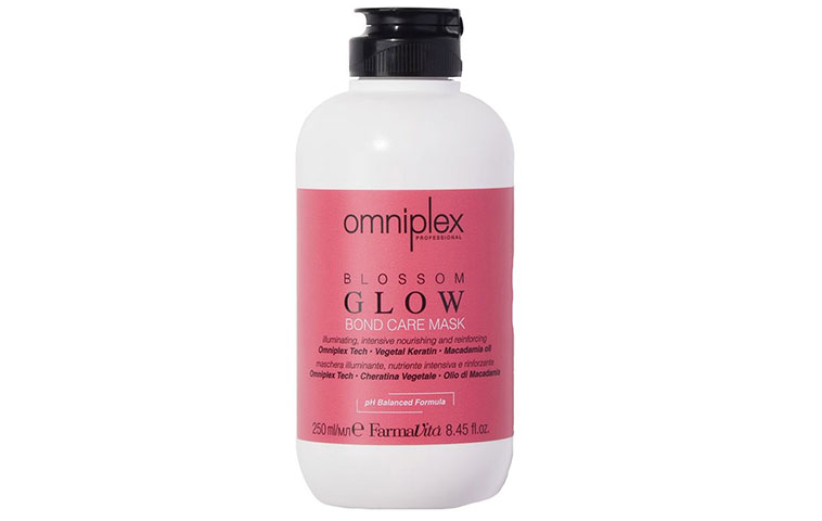 Omniplex Blossom Glow mask